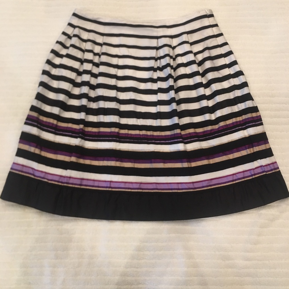 White House Black Market Skirt size 10